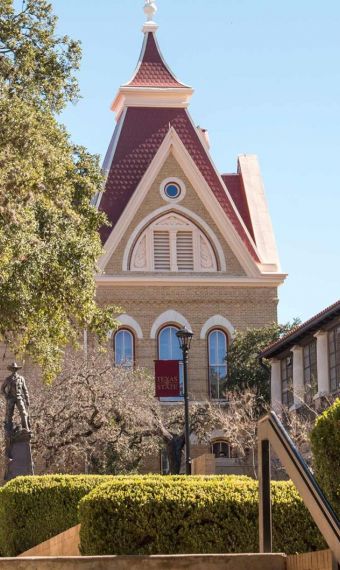 Tall building in san marcos