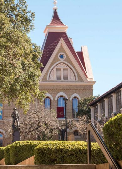 Tall building in san marcos